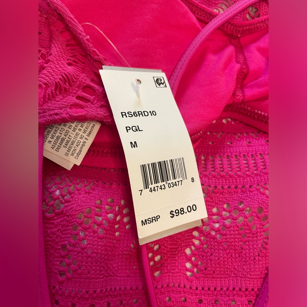 NWT Kenneth Cole Reaction Suns Out Crochet Buns Out Swimsuit in Pink swim - Picture 6 of 8